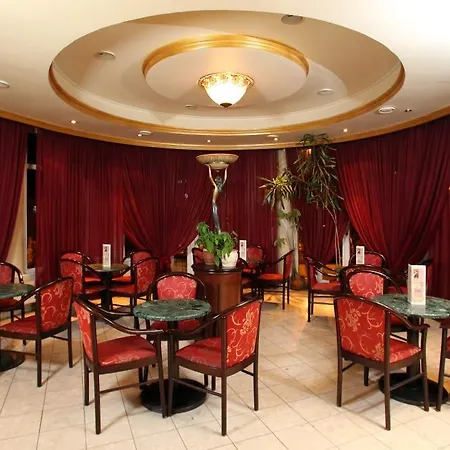 Ciao Amico Panzio 4* סזומבאת'לי