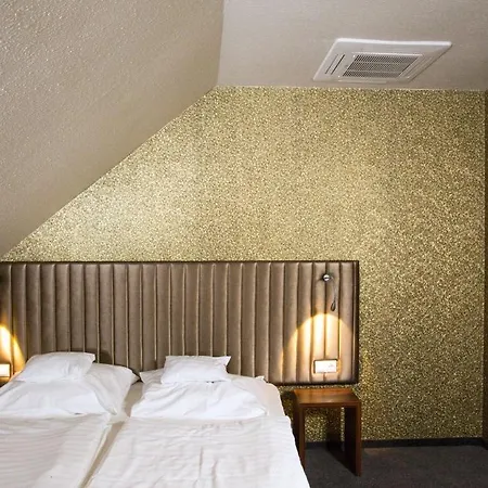 Ciao Amico Panzio 4* סזומבאת'לי